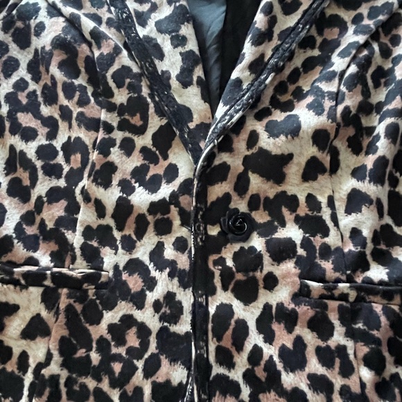 Cheetah print blazer - Picture 2 of 4